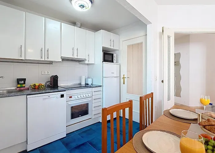 Apartment Spacious - South Costa, *