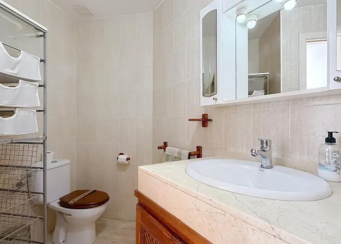 Apartment Spacious - South Costa,