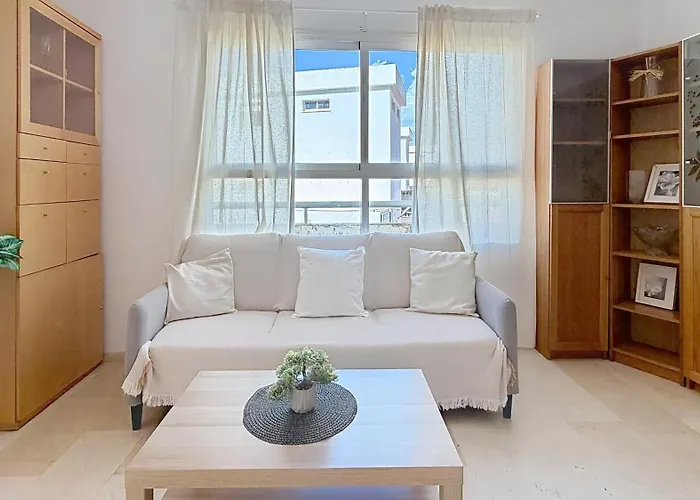 Spacious - South Costa, Apartment