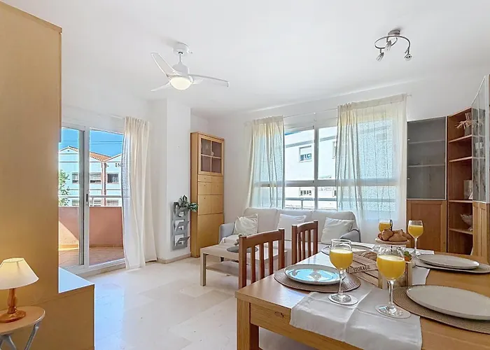 Spacious - South Costa, Apartman *